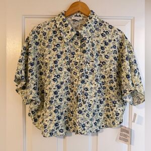 Topshop NWT Floral Button Down Cropped Short SLeeve Blouse